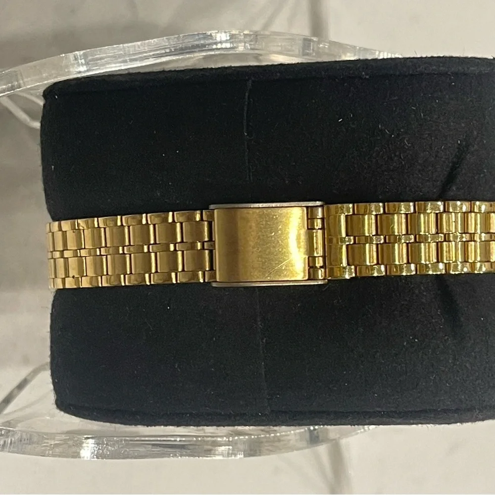Seiko SX V401-0091 Gold Tone Women’s Watch